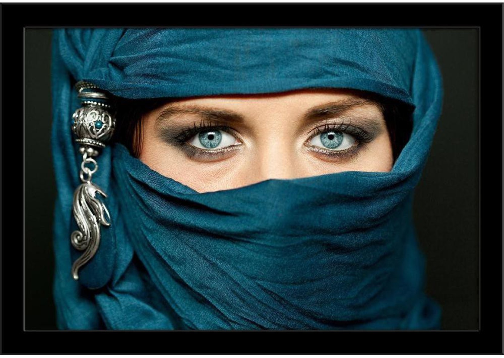 Beautiful Arabian Girl - HD Wallpaper 