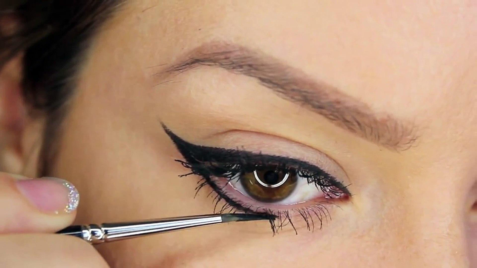 Eyeliner Different Types - HD Wallpaper 