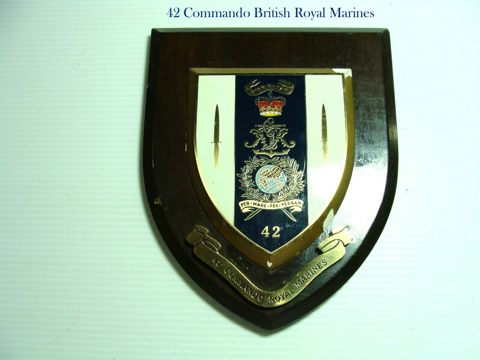 Emblem - HD Wallpaper 