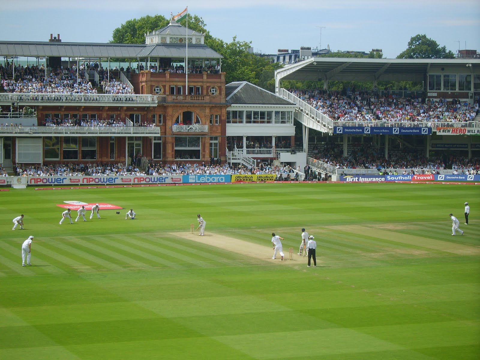 Cricket Ground Wallpaper - Lord's Cricket Ground - HD Wallpaper 