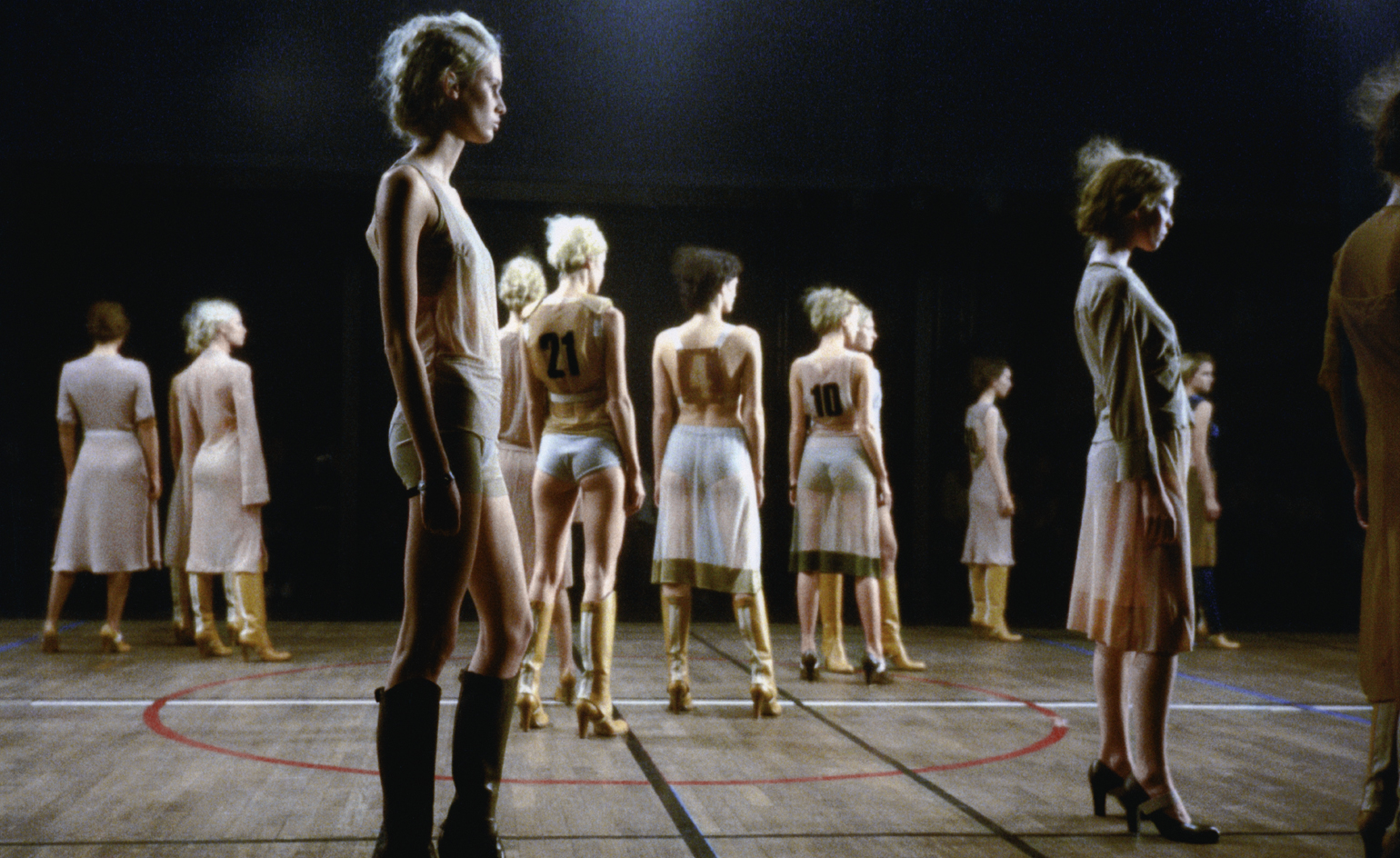 Af Vandevorst Ende Neu - HD Wallpaper 