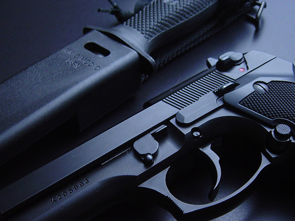 Gun, Pistol, Wallpapers For Desktop, Download Photo, - Pistol And Knife - HD Wallpaper 