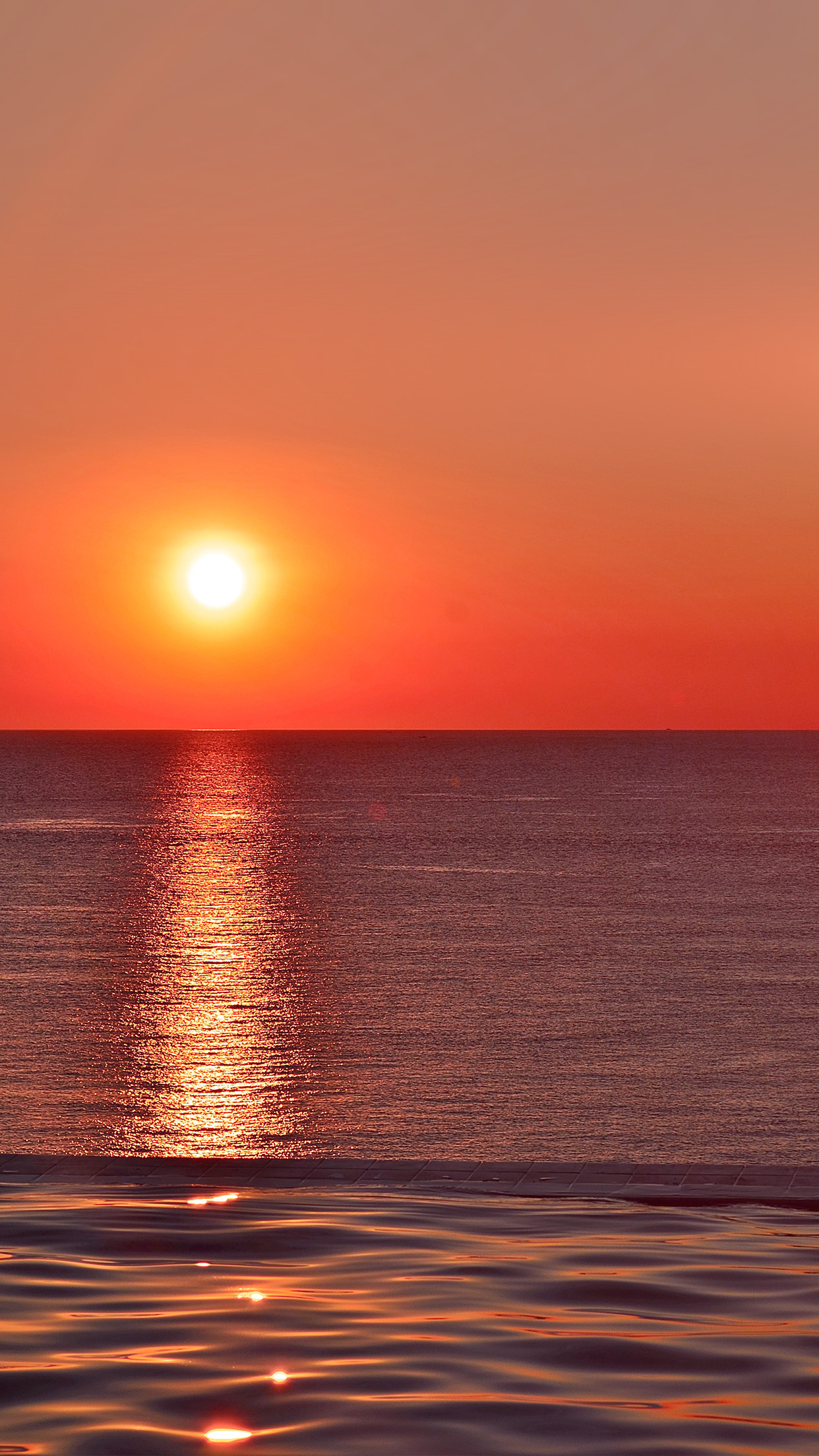 Sunset In The Sea - HD Wallpaper 