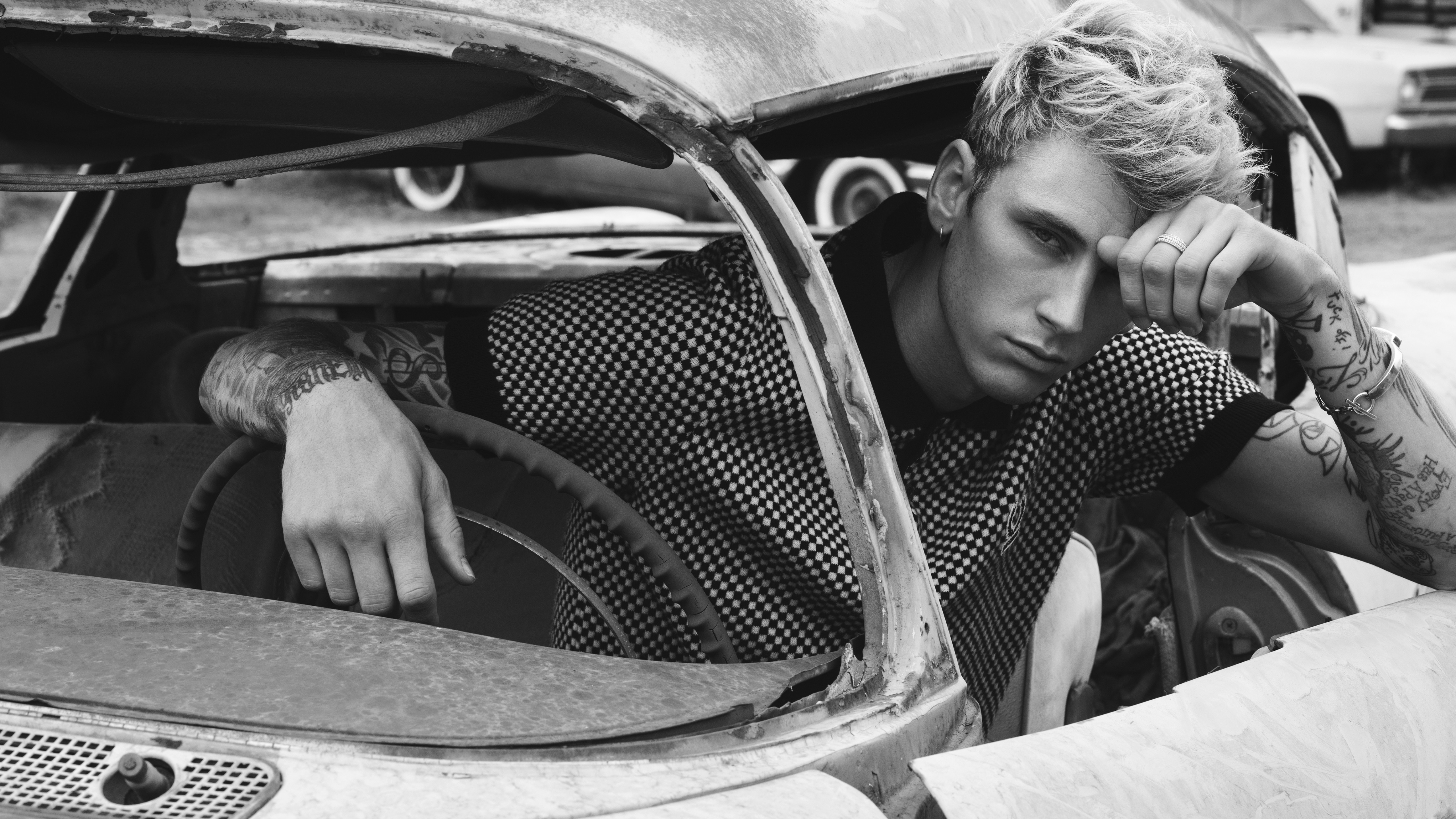 Machine Gun Kelly Iphone - HD Wallpaper 