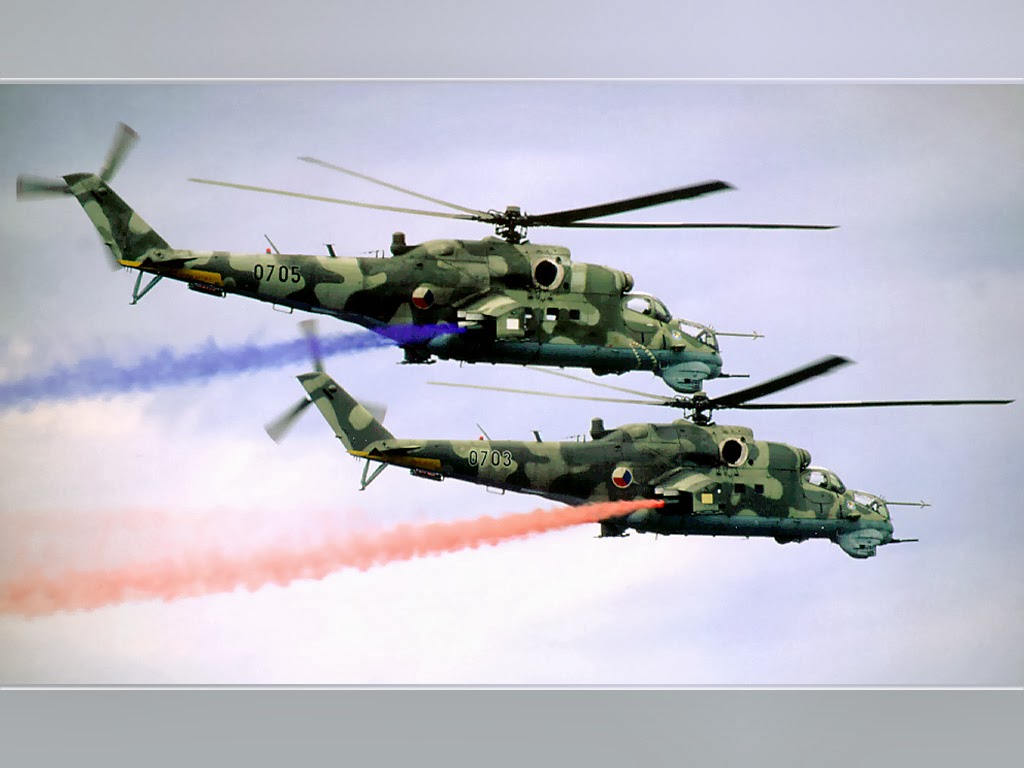 Mi 24 Helicopter Formation Flightairshowfrance Military - Mil Mi 24 - HD Wallpaper 