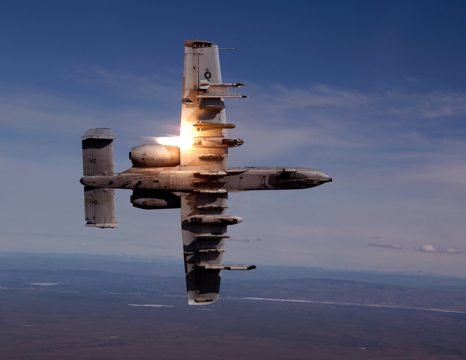 Air Force Wallpaper - Chaff And Flare A10 - HD Wallpaper 
