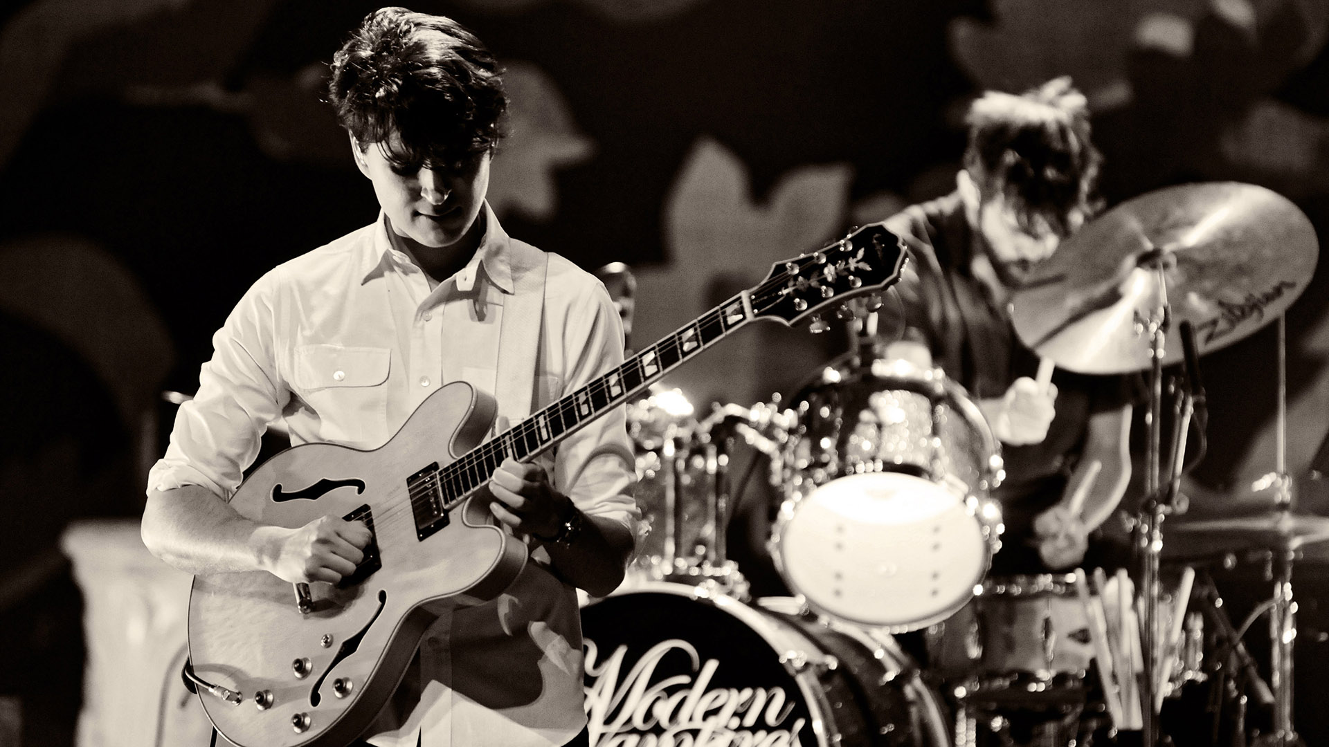 Vampire Weekend - HD Wallpaper 