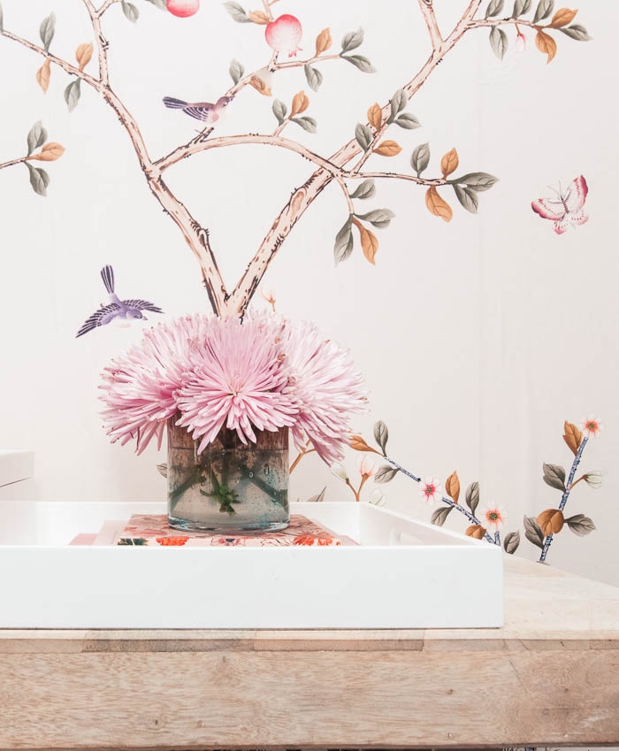 Diy Framed Wallpaper Mural With Molding - Ikebana - HD Wallpaper 