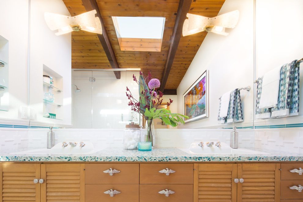 Glorious Wall Photo Frames In With Double Sink Vanity - Bathroom - HD Wallpaper 