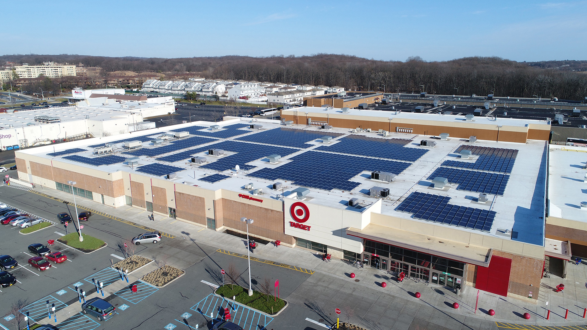 Target Added More Than 40 Megawatts Of Solar In 2017, - Solar Panels On Retail Shopping Center - HD Wallpaper 