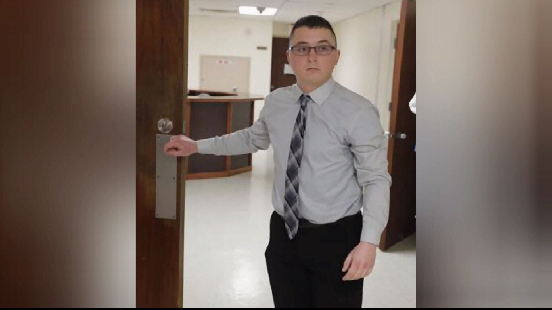 Standing - HD Wallpaper 