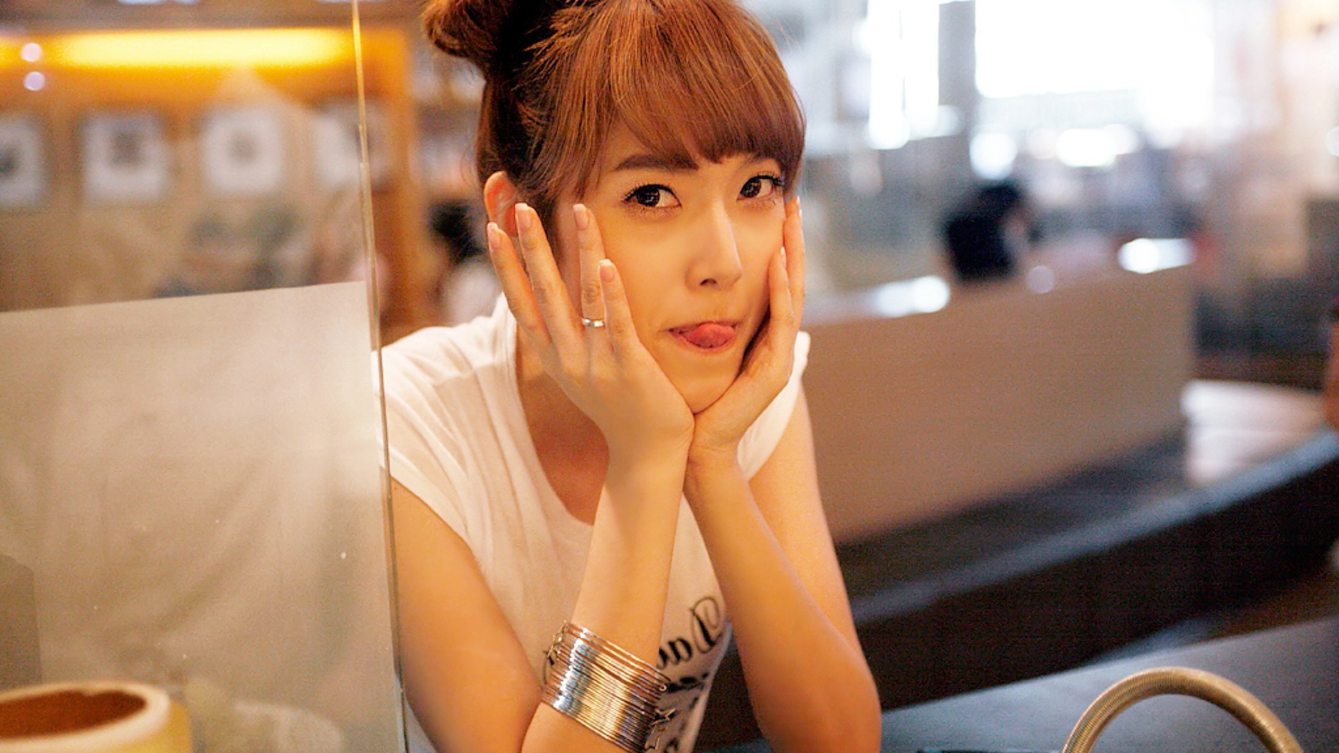 Girl - HD Wallpaper 