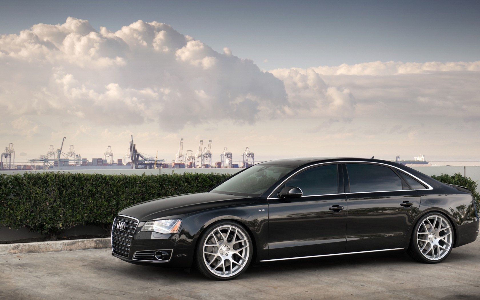 2014 Audi S8 Black - HD Wallpaper 