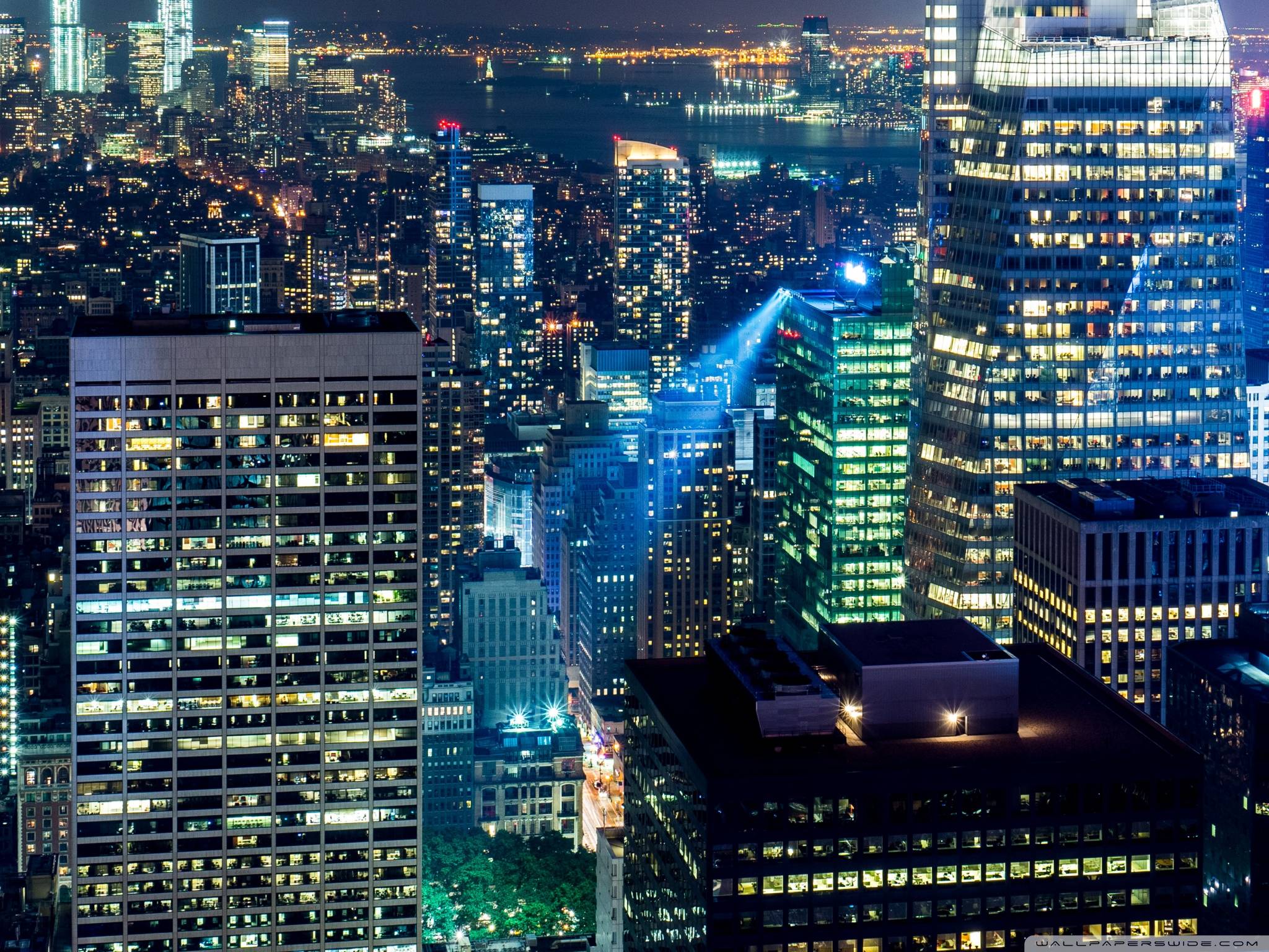 Busy City - HD Wallpaper 