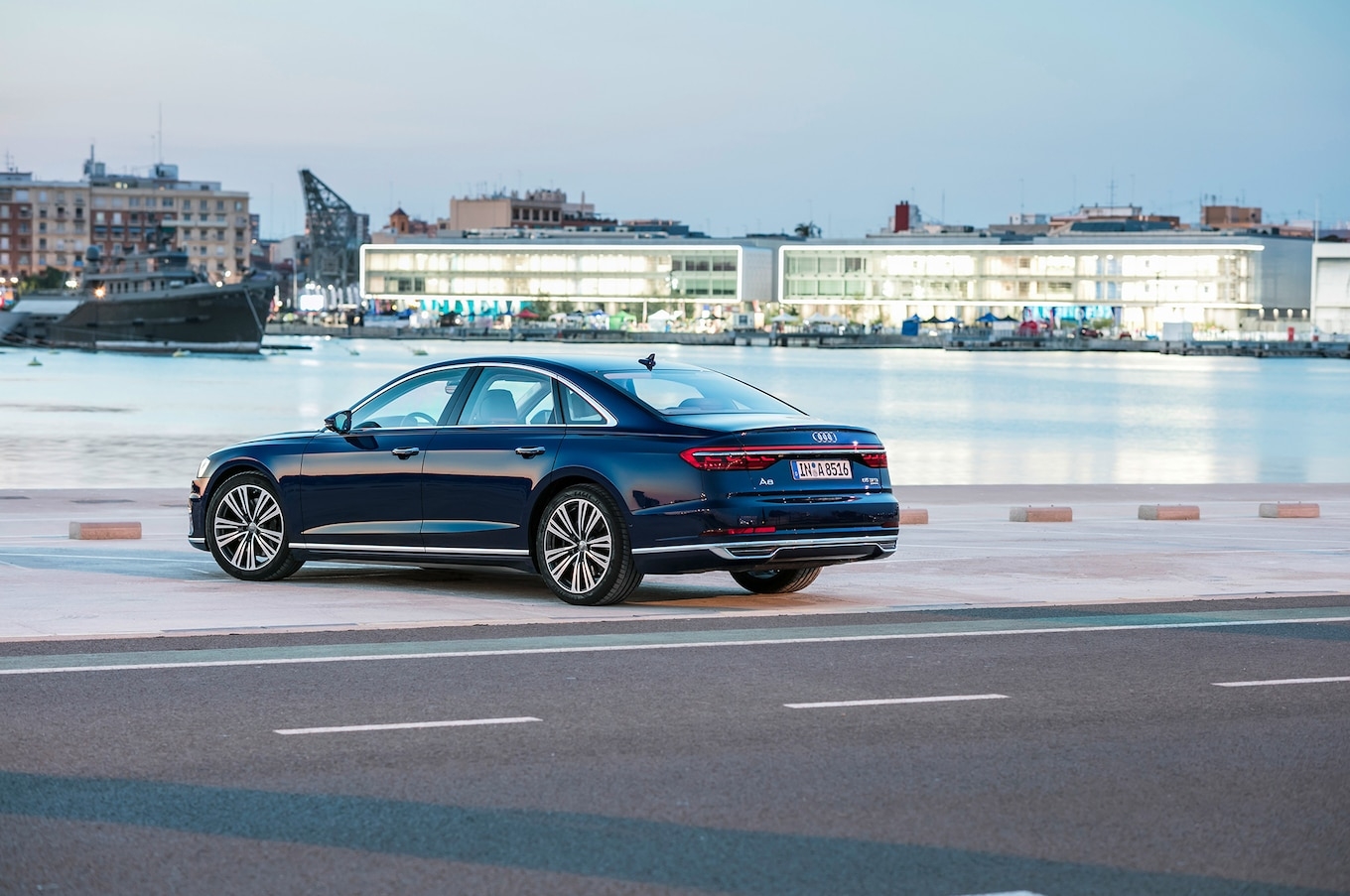 2019 Audi A8 Exterior Wallpaper - Audi A8 - HD Wallpaper 