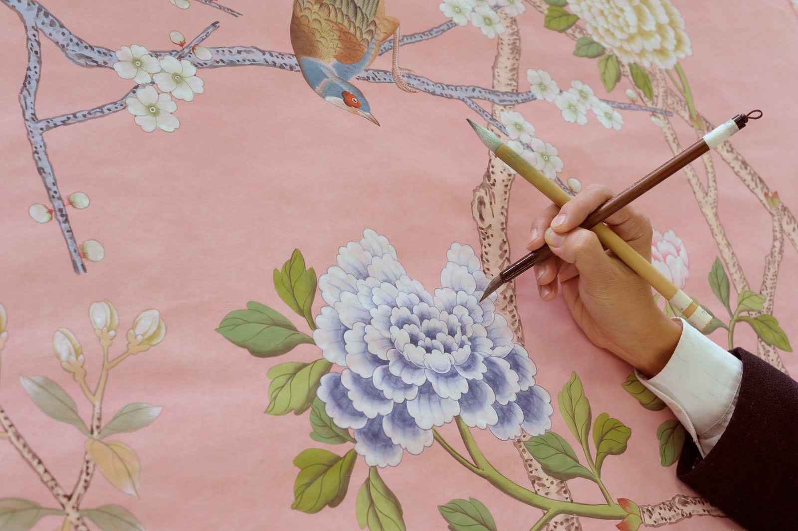 Chloe Van Paris - De Gournay Wallpaper Pink - HD Wallpaper 