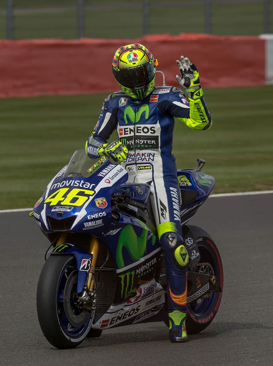 Man Riding On Blue Sport Bike, Valentino Rossi, Motorcycle, - Valentino Rossi - HD Wallpaper 