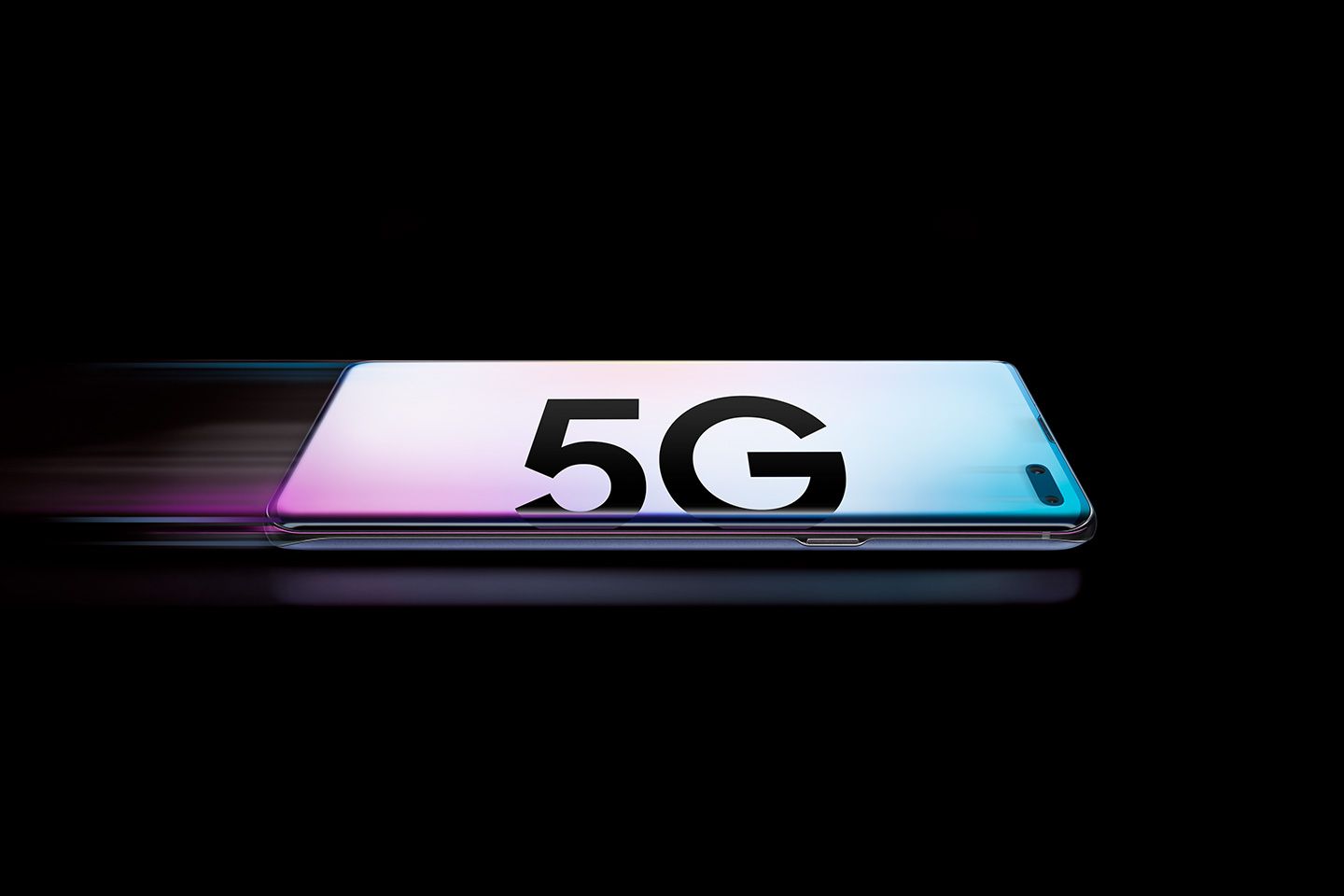 The Upper Half Of Galaxy S10 5g Seen At A Three Quarter - 5g Samsung - HD Wallpaper 