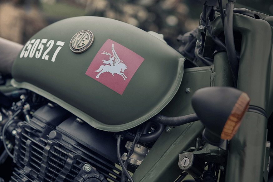Royal Enfield Classic 500 Pegasus Edition - Royal Enfield Pegasus Green - HD Wallpaper 