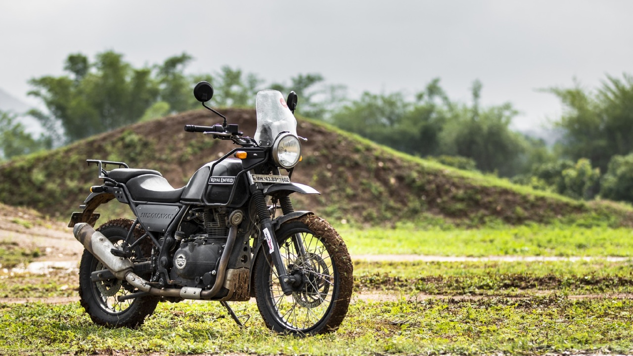 Royal Enfield Himalayan Bike - HD Wallpaper 