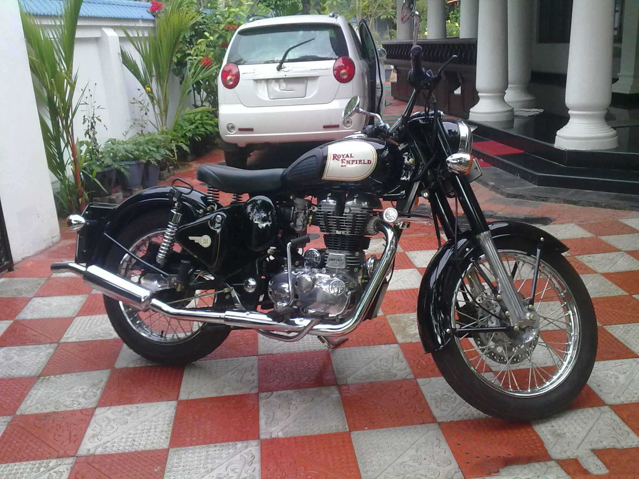 Bullet Classic 350 Price In Kerala Kollam - HD Wallpaper 