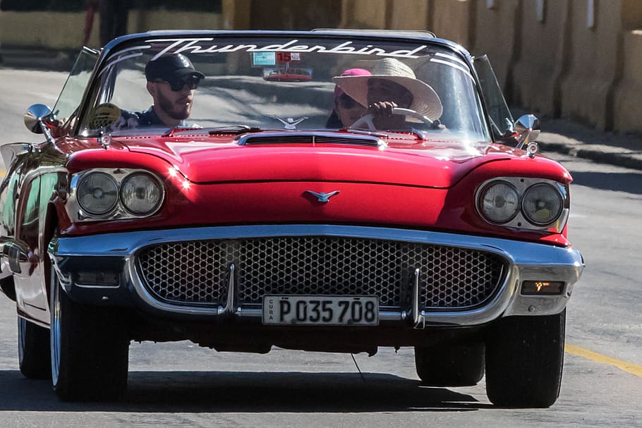 Cuba, Havana, Cementerio De Colòn, Thunderbird, Red, - HD Wallpaper 