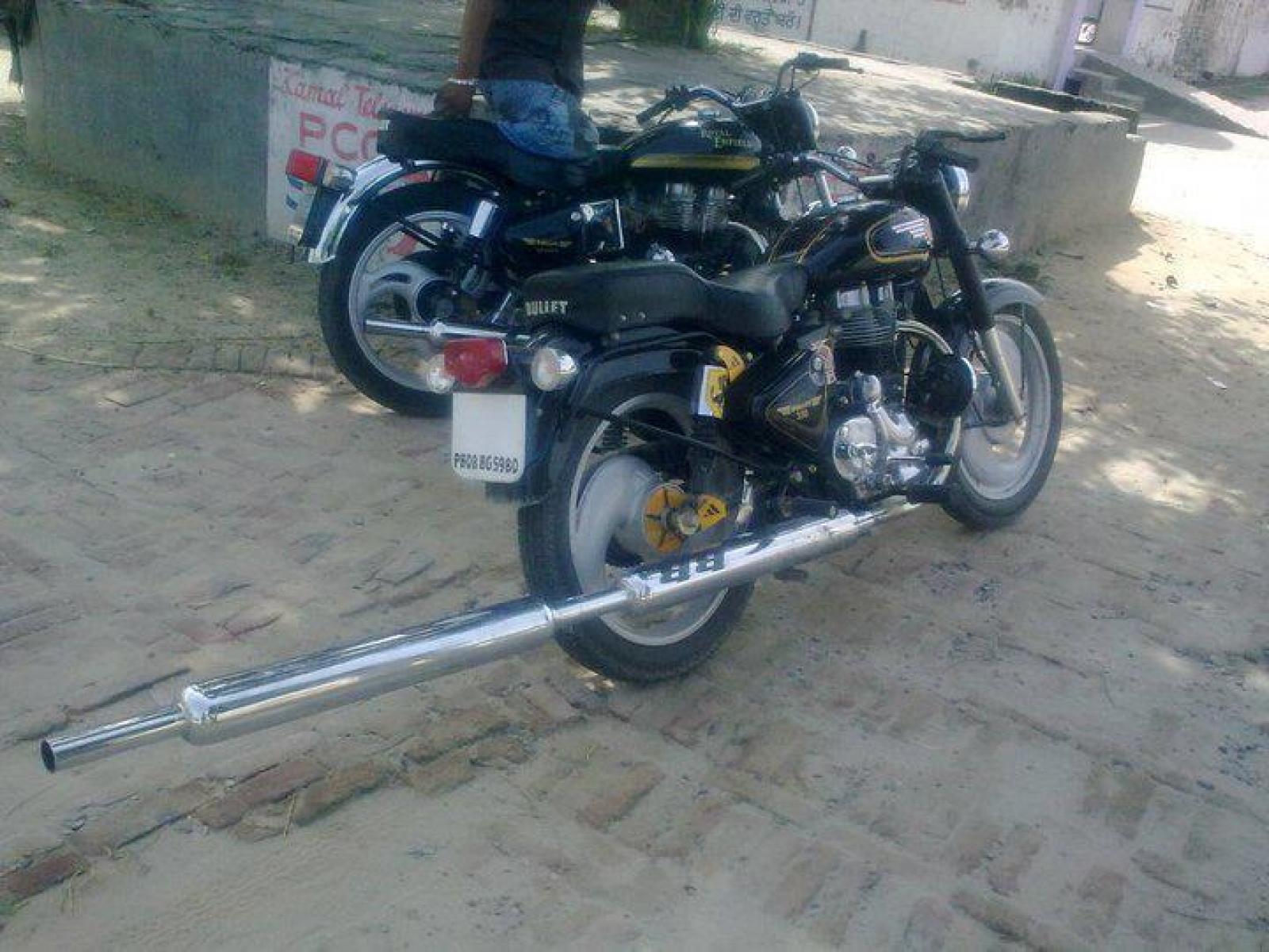 Funny Bike With Long Silencer - Bullet Modified In Punjab - HD Wallpaper 