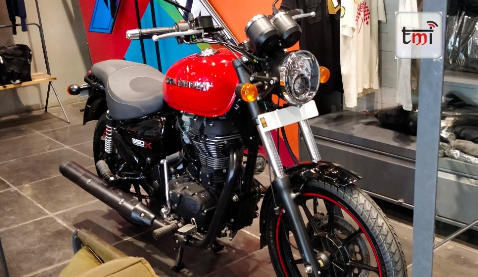 Royal Enfield Bike Thunderbird - 940x544 Wallpaper Royal Enfield Bike Thunderbird - 940x544 Wallpaper