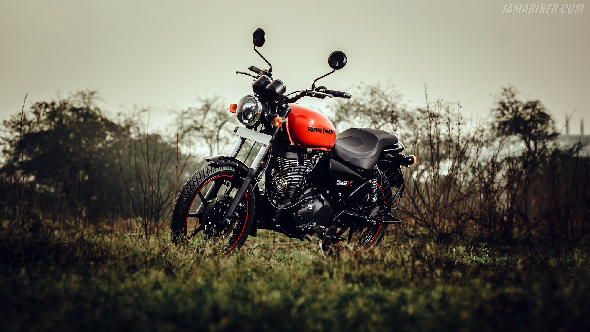 Royal Enfield Thunderbird X Red Hd - HD Wallpaper 