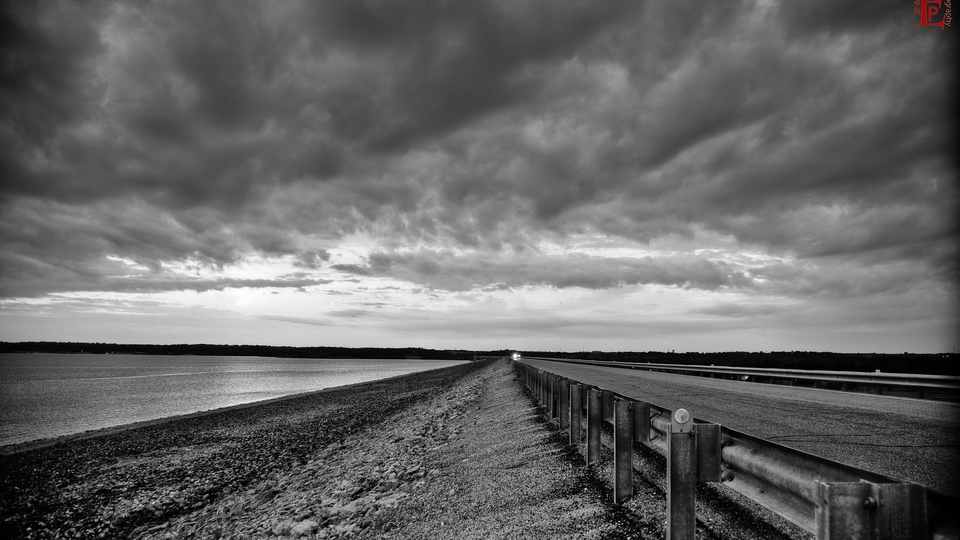 Earth Cloud Black And White Wallpaper - Cloud Images Hd Black - HD Wallpaper 