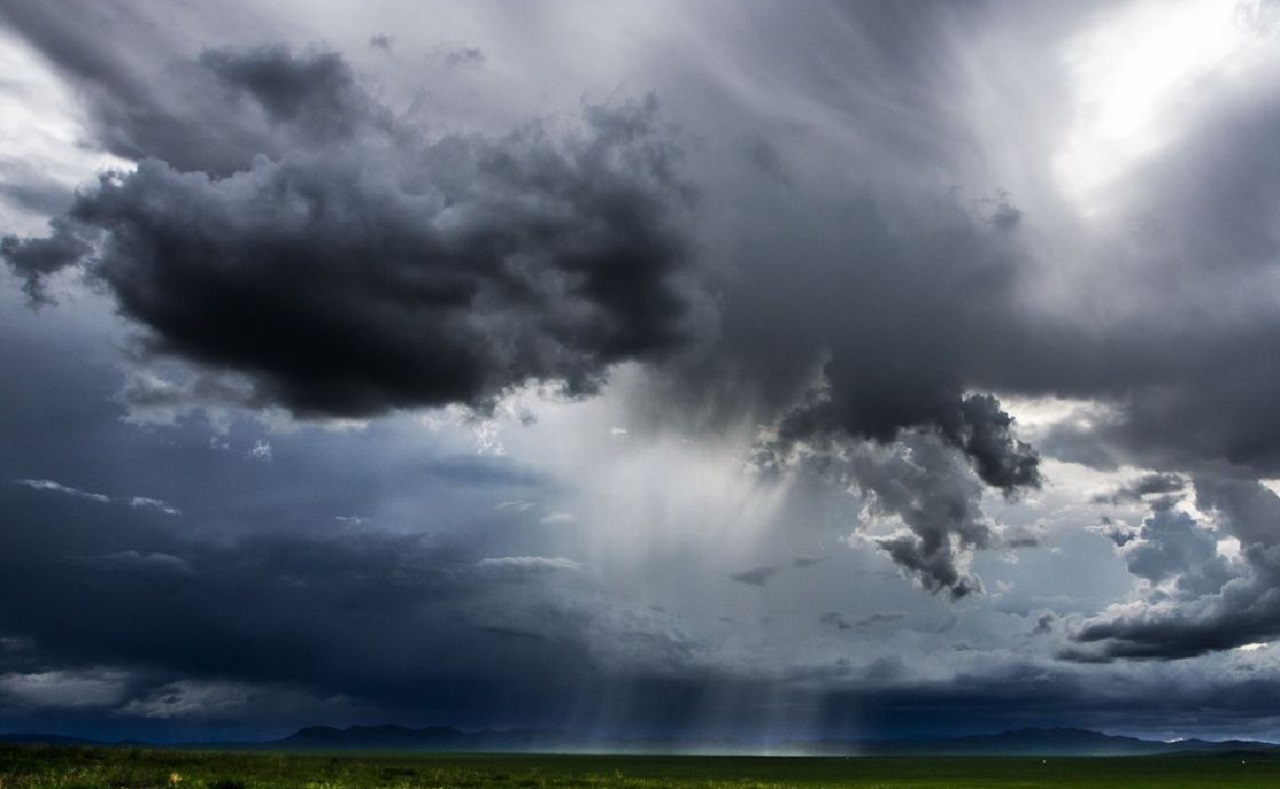 Hd Rain Clouds 4k Wallpapers For Mobile - Dark Rain Clouds Hd - HD Wallpaper 