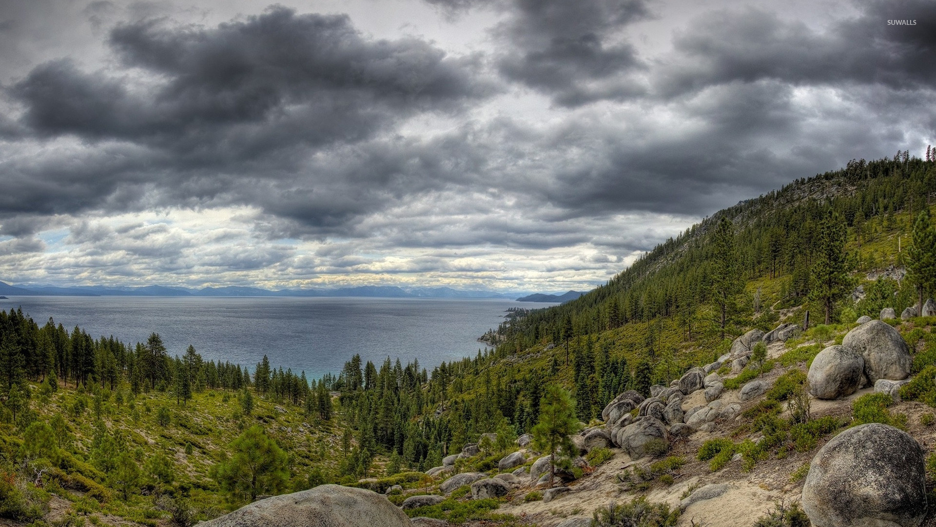 Massif - HD Wallpaper 