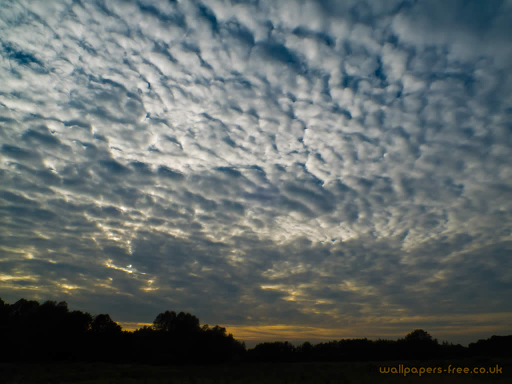 Altocumulus Clouds At Sunset - Evening - HD Wallpaper 