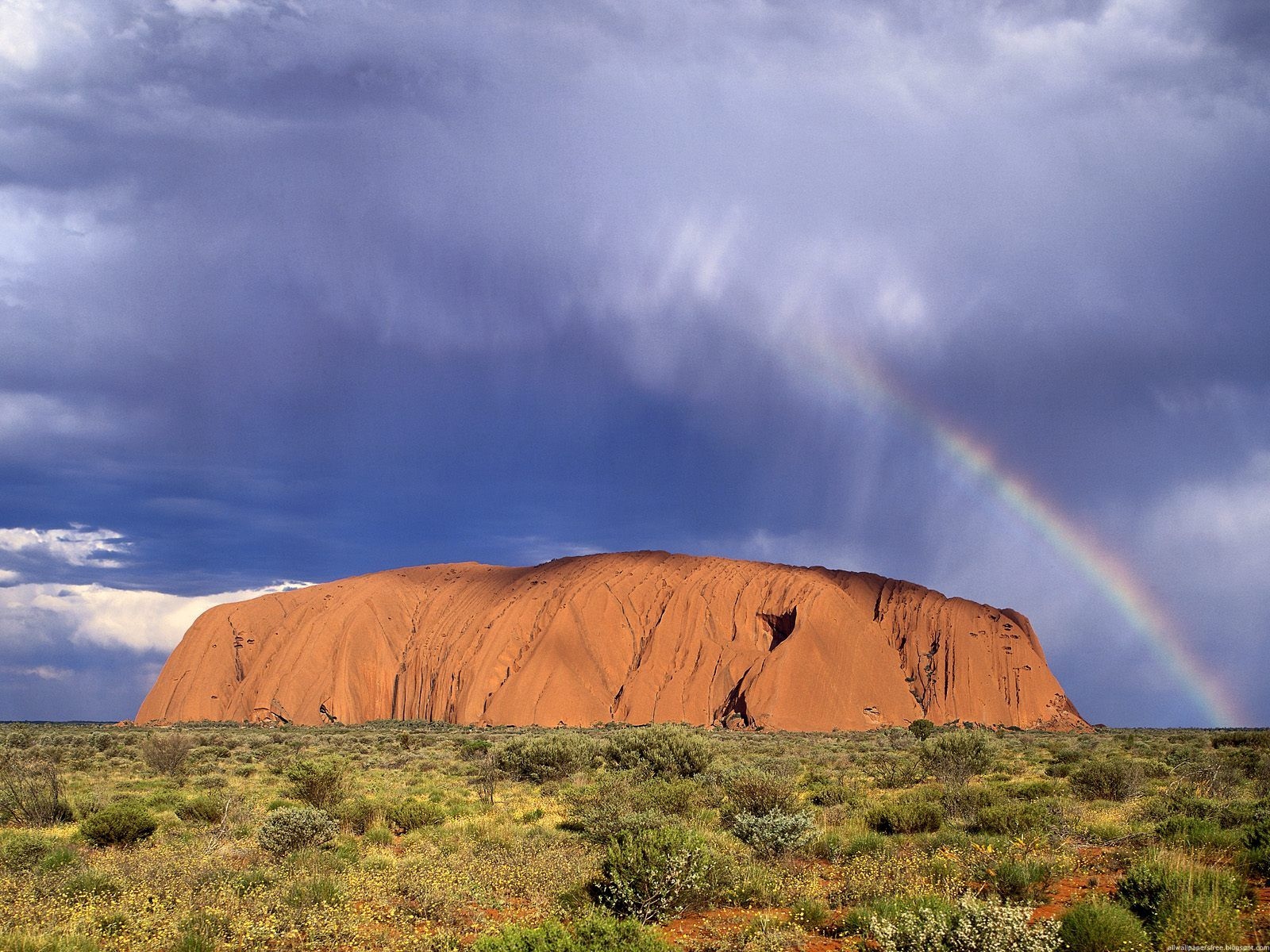 Wallpaper Rainbow, Australia, After Rain, Cloud, Vegetation, - Uluru Kata Tjuta National Park - HD Wallpaper 