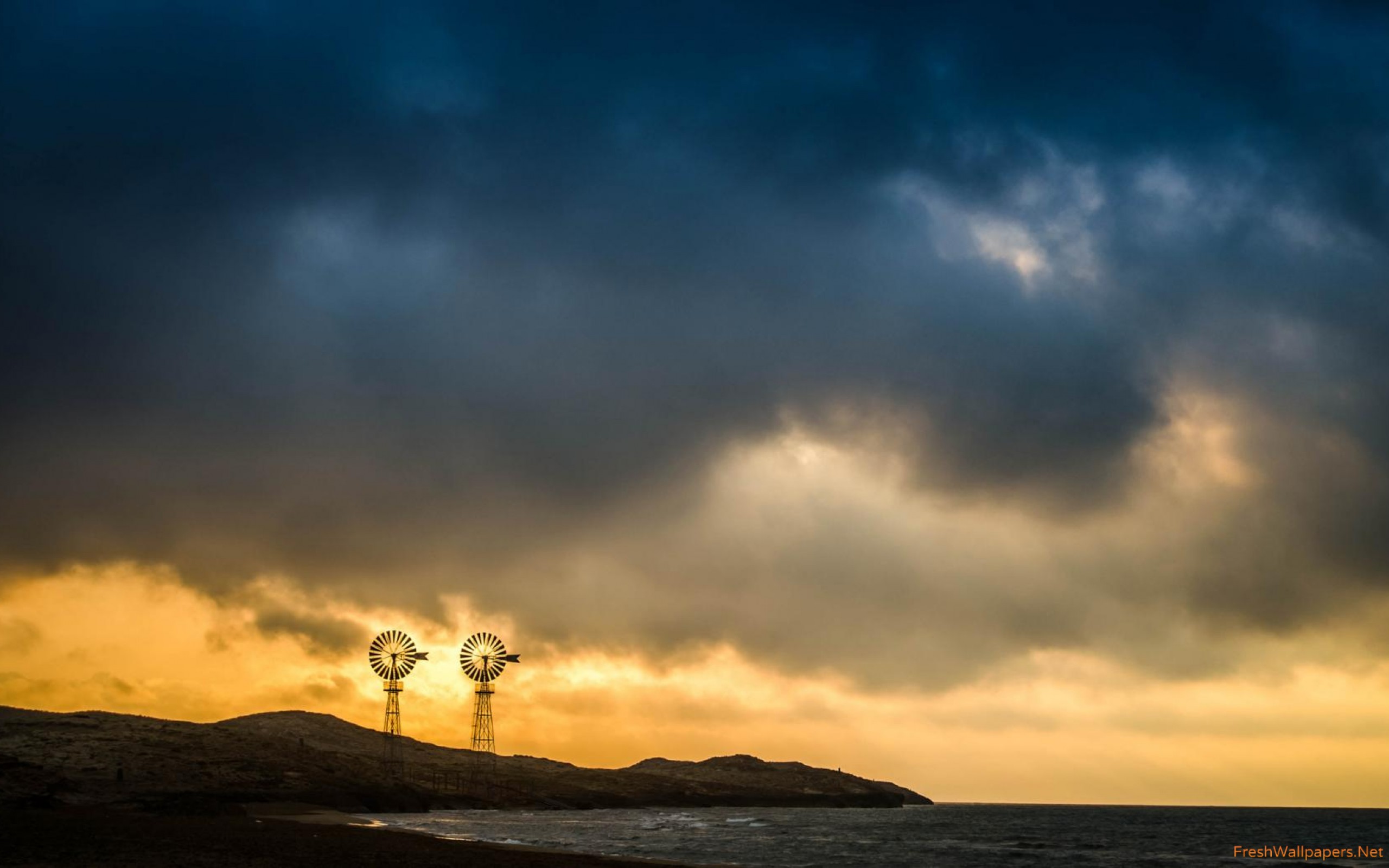 Dark Cloud Sunset - HD Wallpaper 