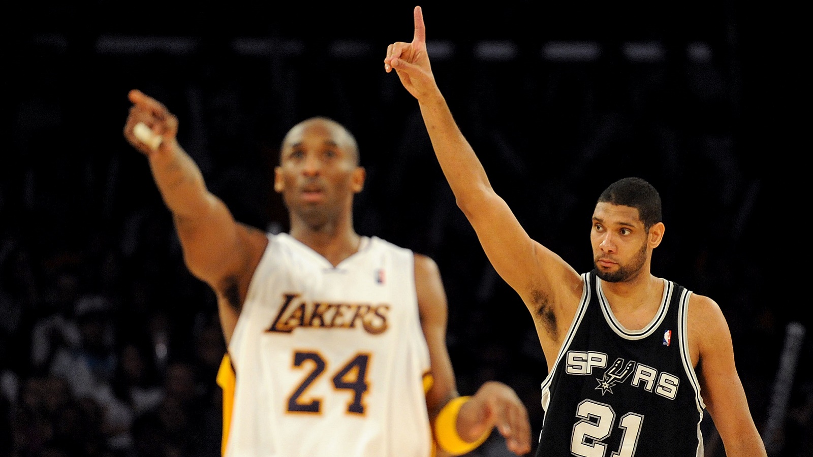 Tim Duncan & Kobe - HD Wallpaper 