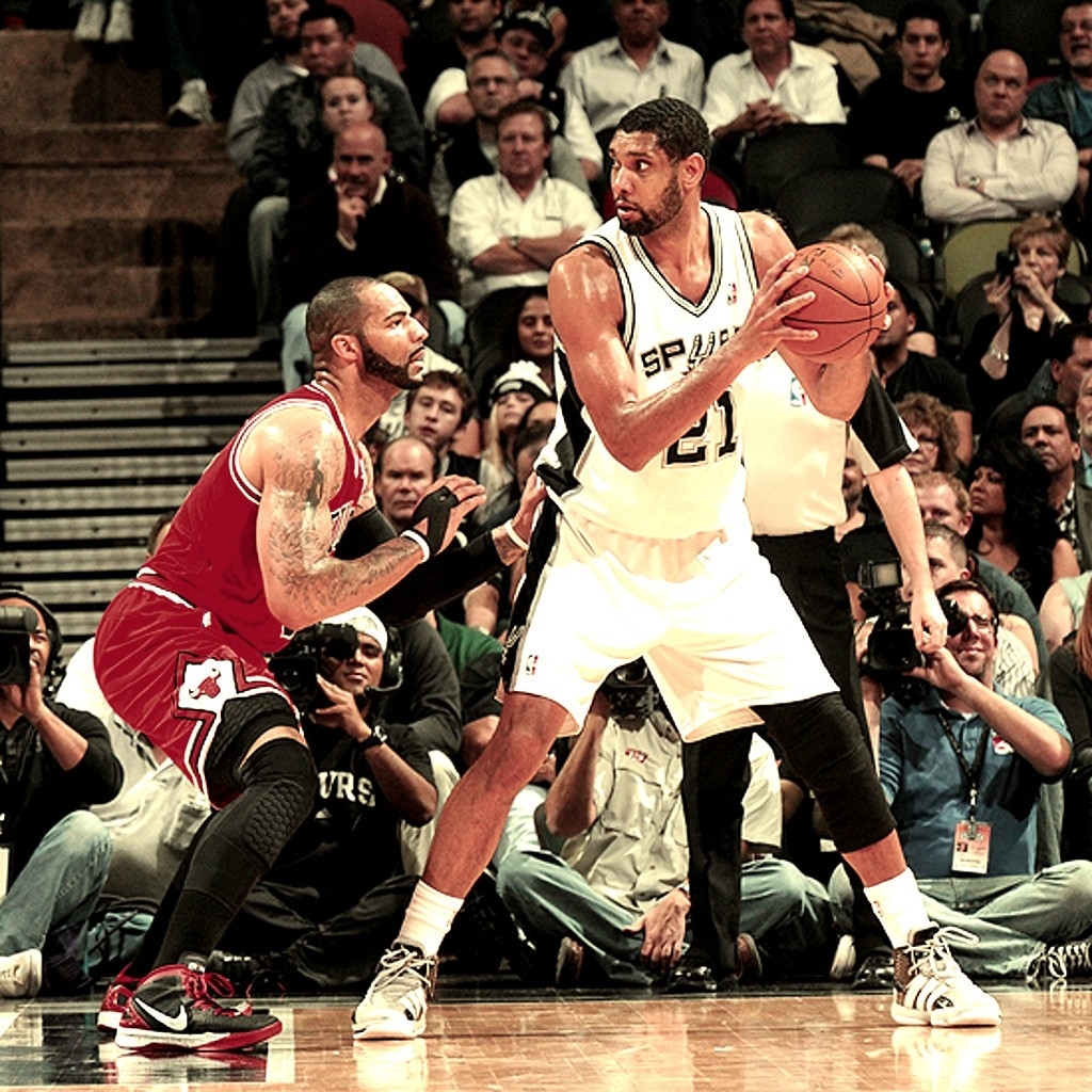 Sports Adidas Nba Basketball San Antonio Spurs Athletes - Dribble Basketball - HD Wallpaper 