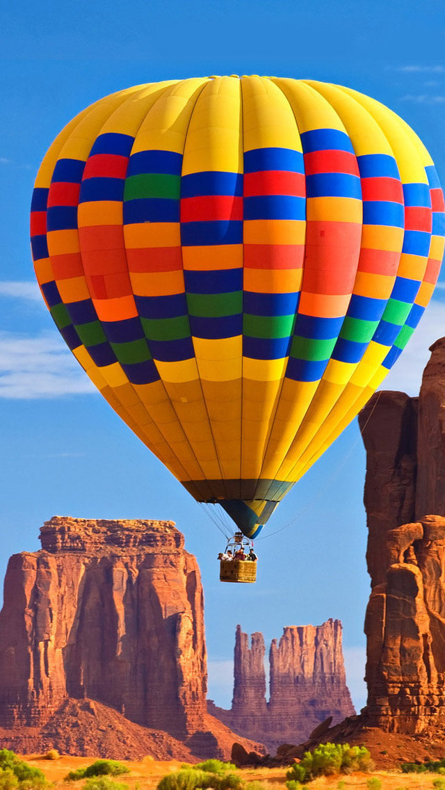 The Love Of The Hot Air Balloon Iphone Wallpaper - Air Balloon Hd Wallpaper For Mobile - HD Wallpaper 