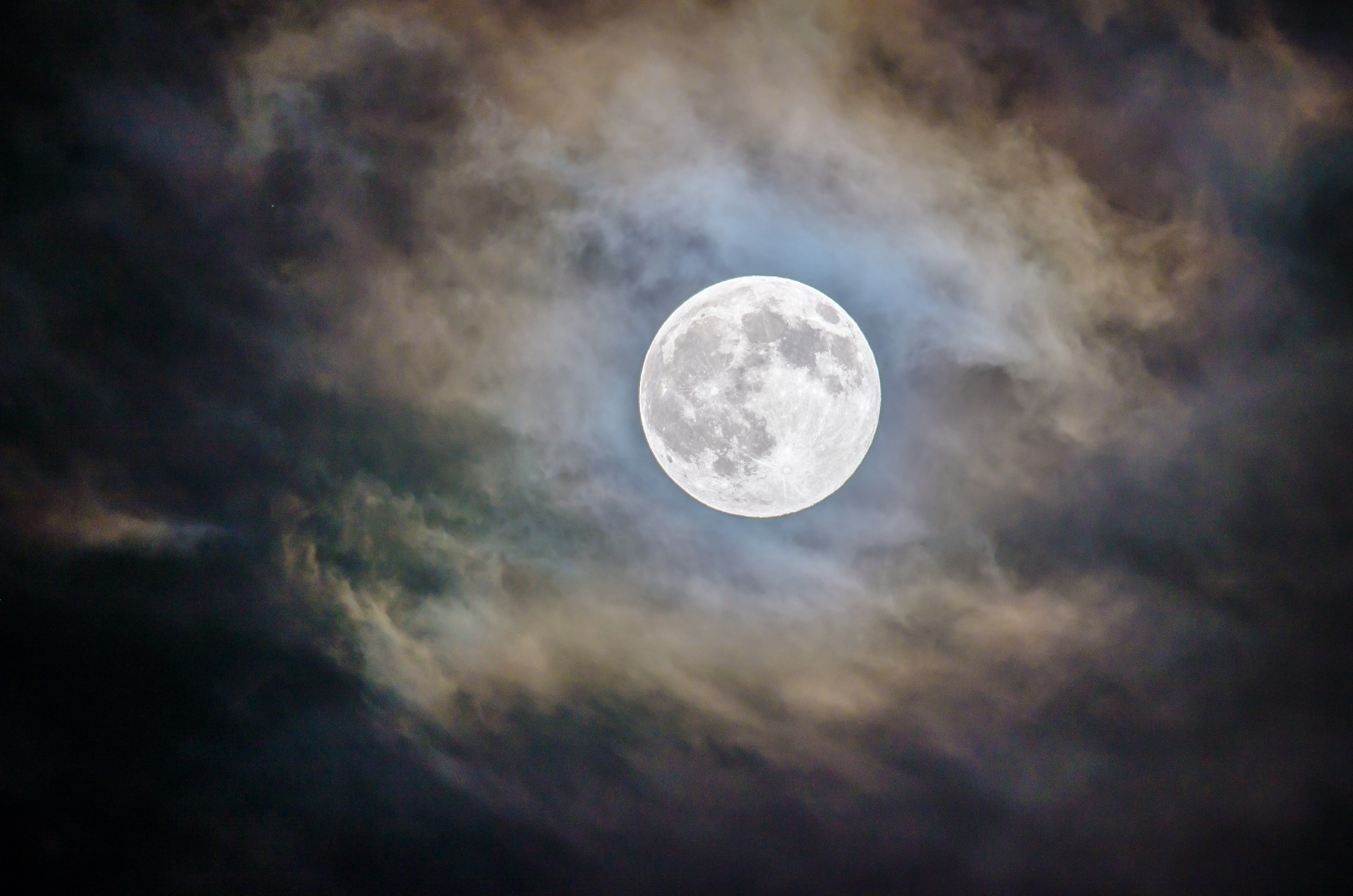 Full Moon - HD Wallpaper 