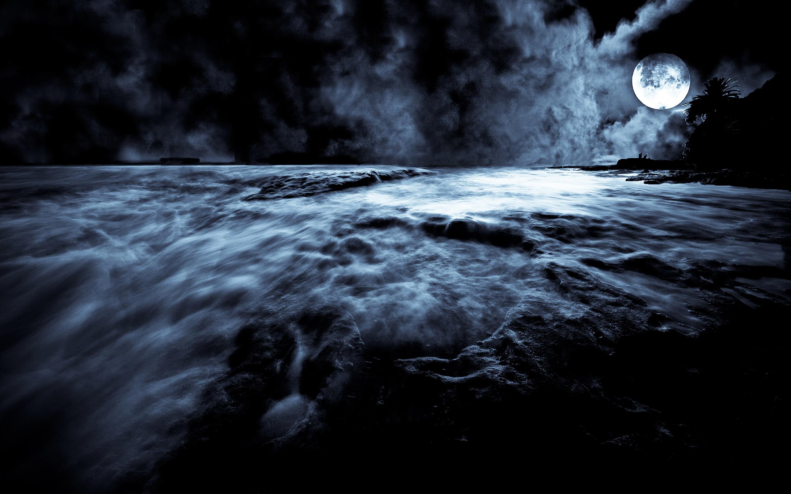 Dark Clouds With Moon - HD Wallpaper 
