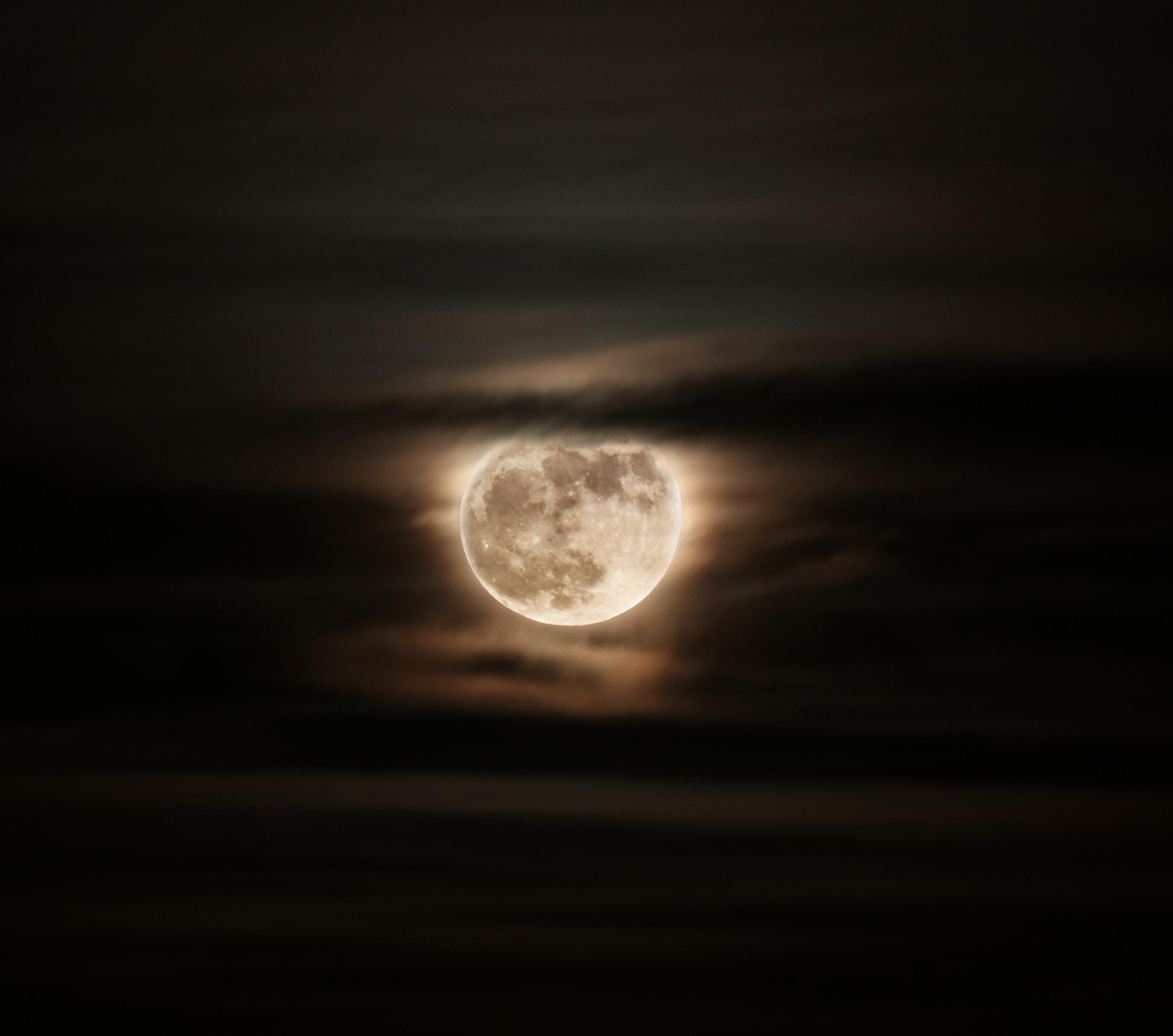 Moon, Full Moon, Eclipse, Night, Sky, Clouds, Dark - Full Moon - HD Wallpaper 
