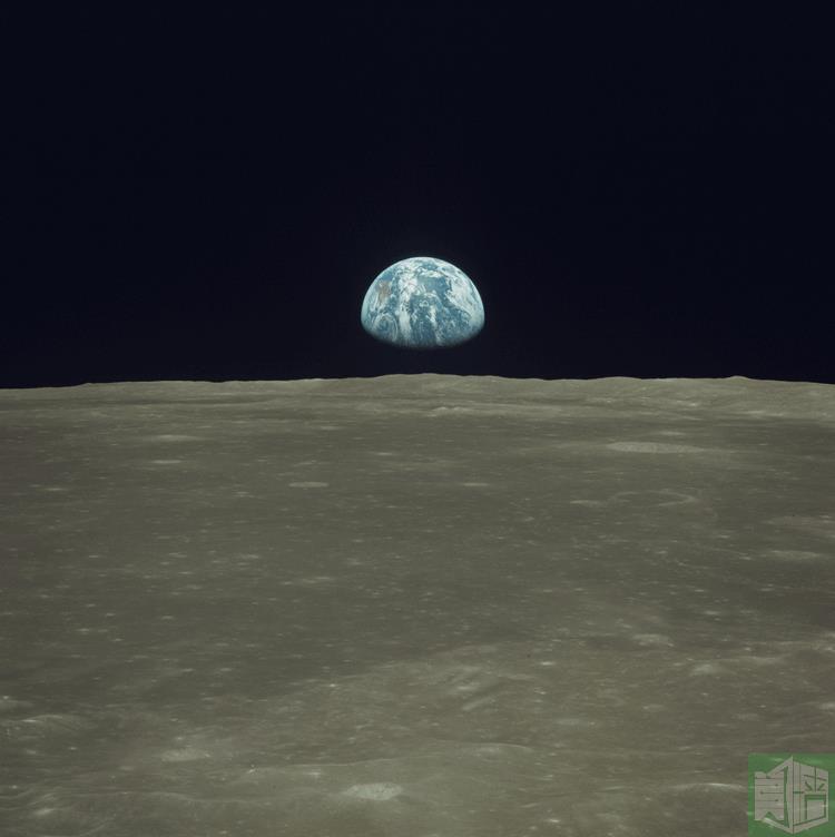 Gallery Desc - Planet - HD Wallpaper 