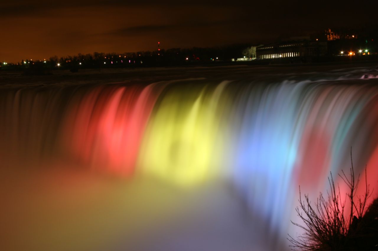 Animated Colouring Light Niagara Falls Wide Wallpapers - Niagara Falls Canada Lights - HD Wallpaper 