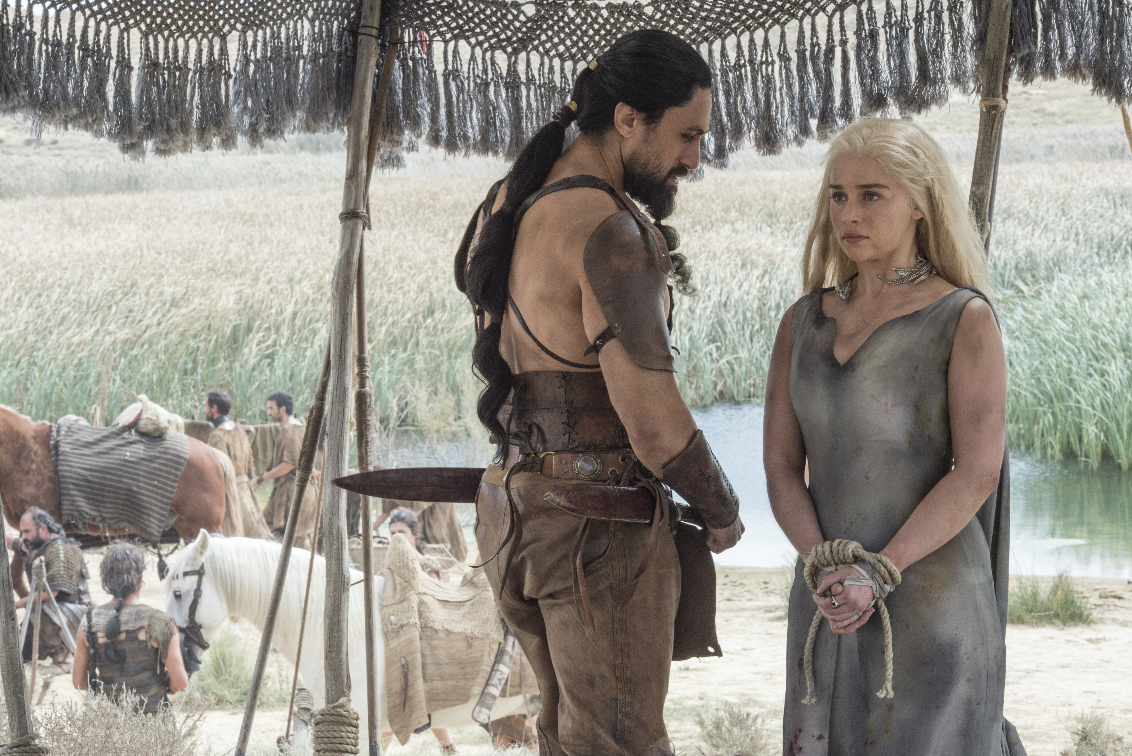 Daenerys With Khal Moro - HD Wallpaper 