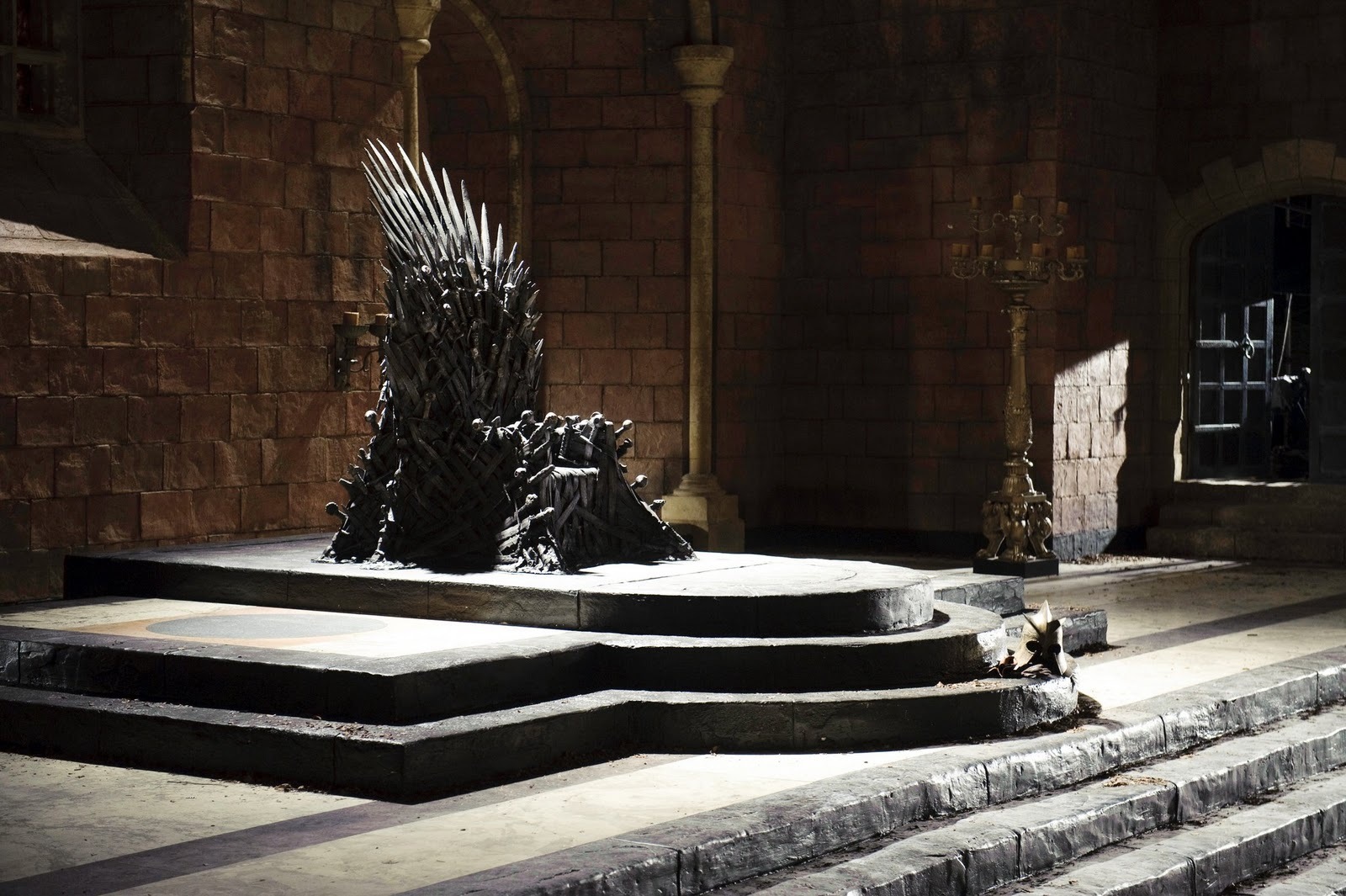 Iron Throne - Game Of Thrones Iron Throne Background - HD Wallpaper 