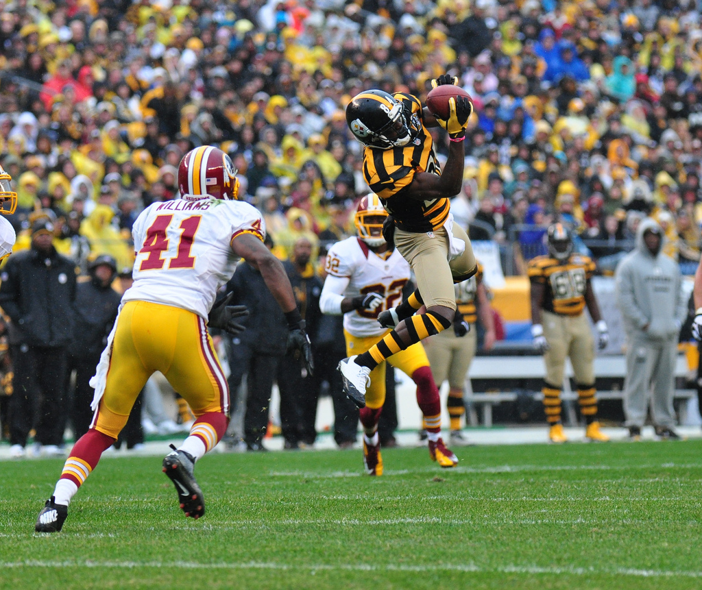 Antonio Brown Catches Hd - HD Wallpaper 