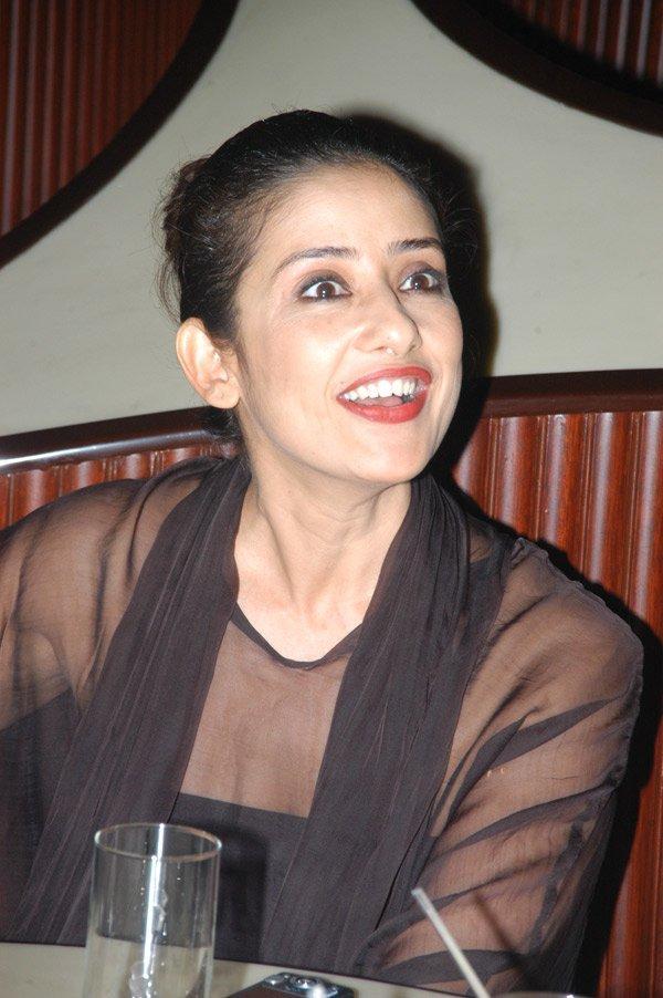 Manisha Koirala Party - HD Wallpaper 