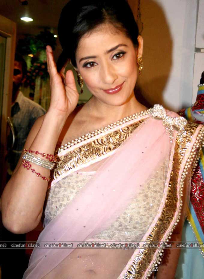 Manisha Koirala - Photo Colection - Manisha Koirala Navel In Saree - HD Wallpaper 