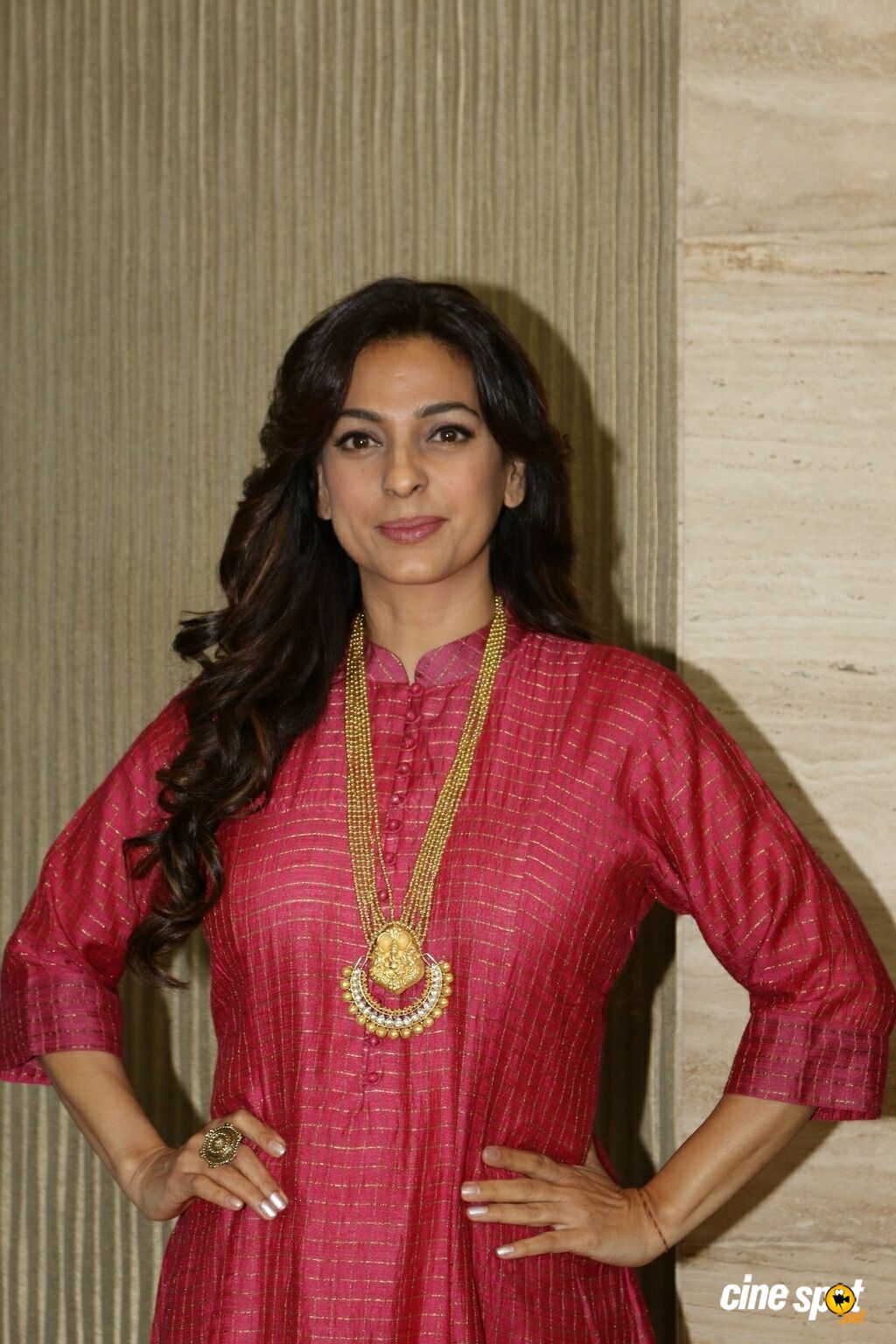 Juhi Chawla New - 1024x1536 Wallpaper Juhi Chawla New - 1024x1536 Wallpaper