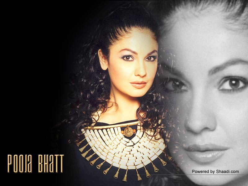 Puja Bhat Hd Wallpaper Free Download - HD Wallpaper 